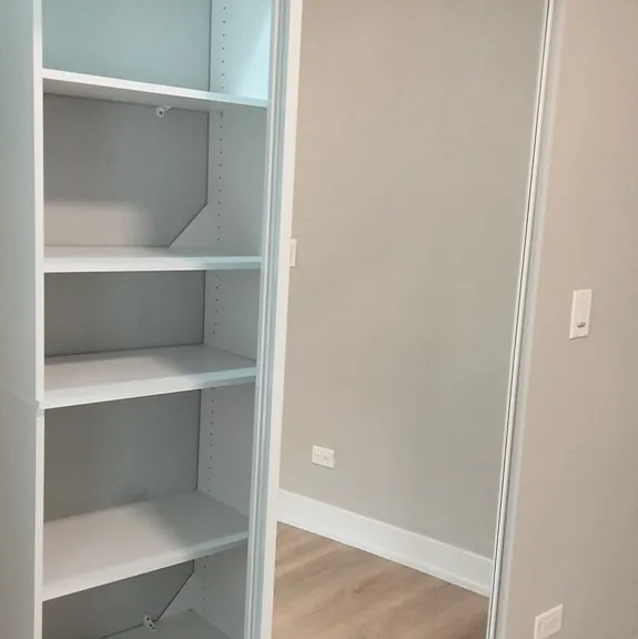 437 W Belden Ave #2 — Photo 6