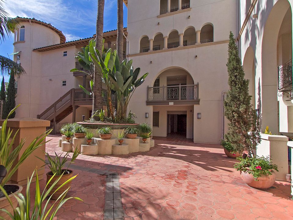 2nd image of 5935 Playa Vista Dr #001