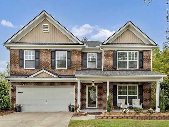 3rd image of 144 Flagstone Way