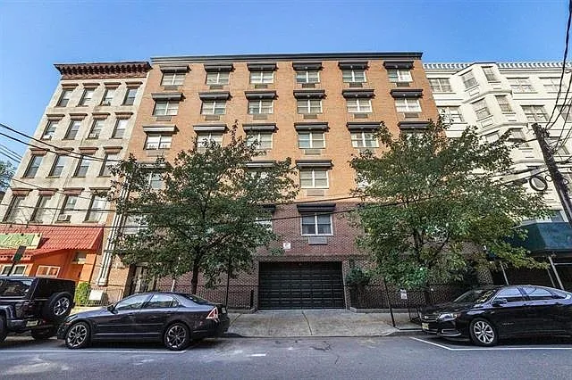 202 Grand St #6B
