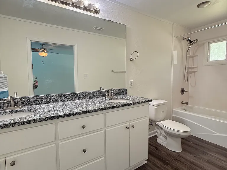 28 E Wild Briar Rd #C — Photo 17
