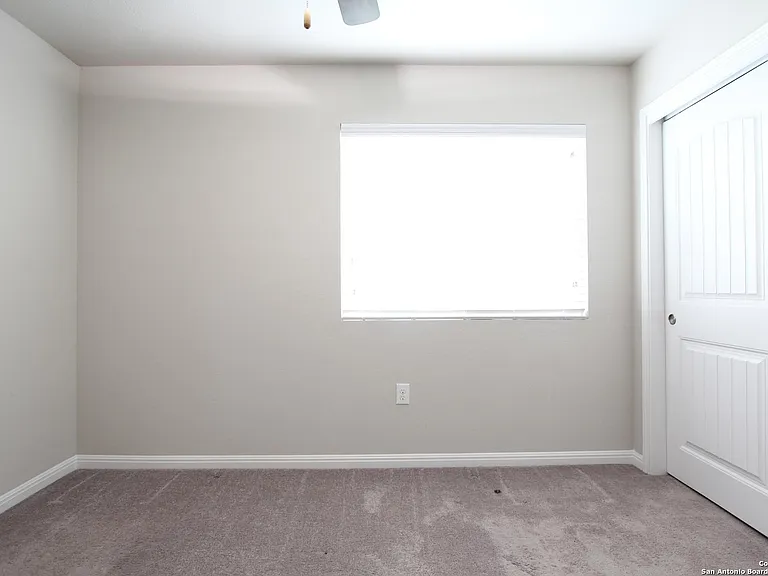 10431 Legacy Hl — Photo 12