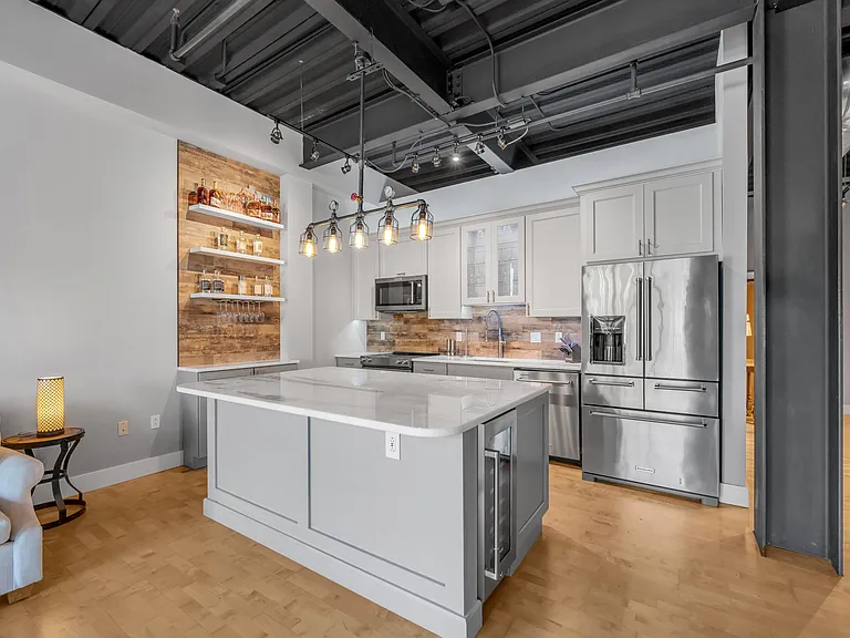 350 E Short St #209 — Photo 10