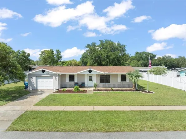 9339 Miracle Dr, Spring Hill, FL 34608