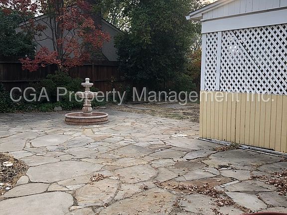 2nd image of 2200 Stover Way