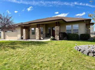 541 Valley Circle Rd, Hagerman, ID 83332