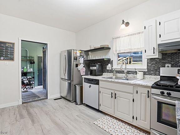 5th image of 437 N 8th St