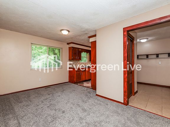 5th image of 1101 Rossiter Dr