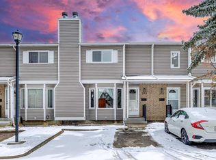 268 W Cedarwood Park SW, Calgary, AB T2W5X6