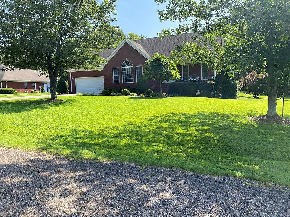1st image of 60 Country Wood Dr