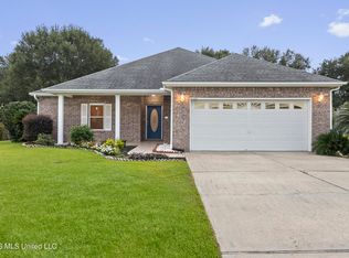 8195 Curry Rd, Biloxi, MS 39532