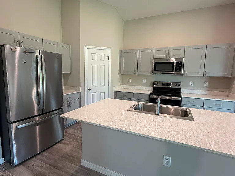 5480 Siltstone St — Photo 4