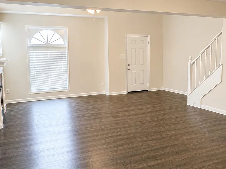 1693 Old Mill Stream Dr — Photo 5