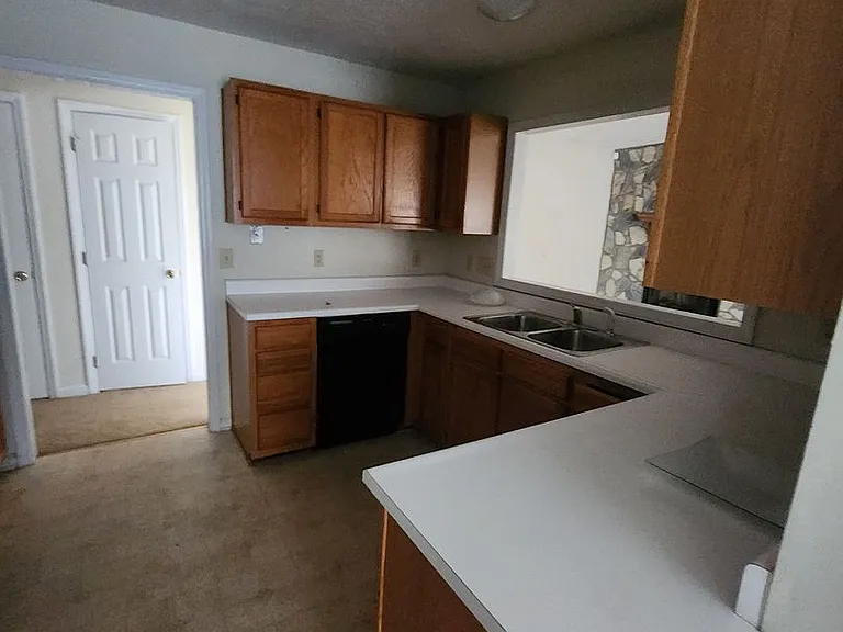 6605 Omni Ct — Photo 6