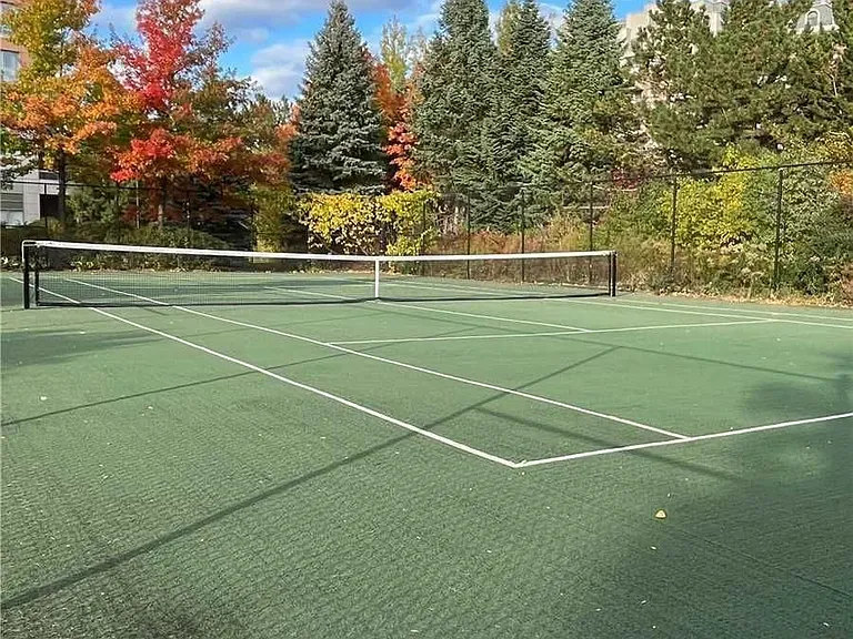 9 Northern Heights Dr #LPH4 — Photo 32