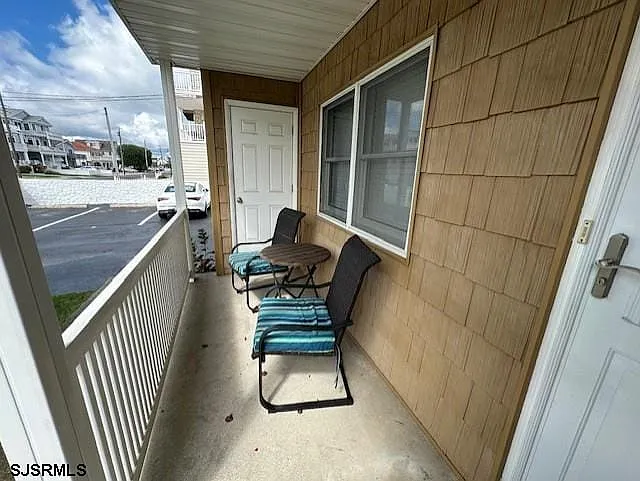 251 4th St S #9 — Photo 22
