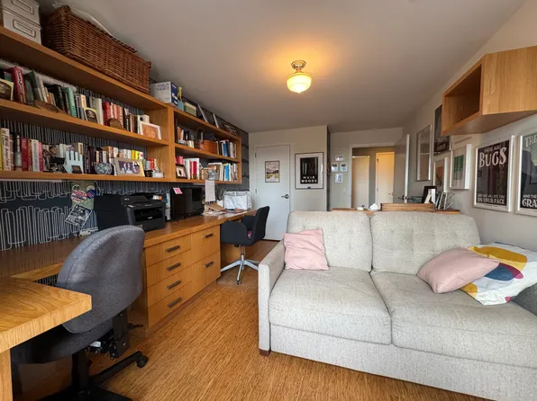 212 South Oxford Street image 14 of 16