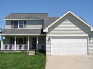 604 W Nathan St, Lake Crystal, MN 56055
