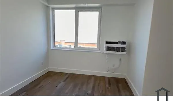 354 E 194th St #4C — Photo 3