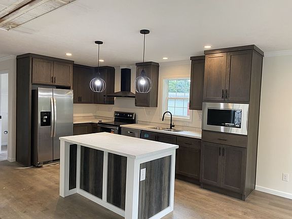 2nd image of 3526 Lil Wolf Cir #114