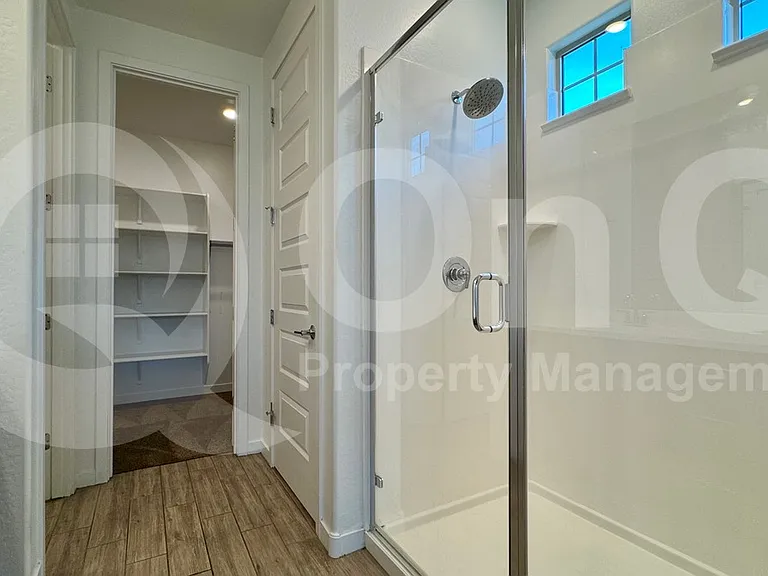 1068 E Sabino Dr — Photo 31