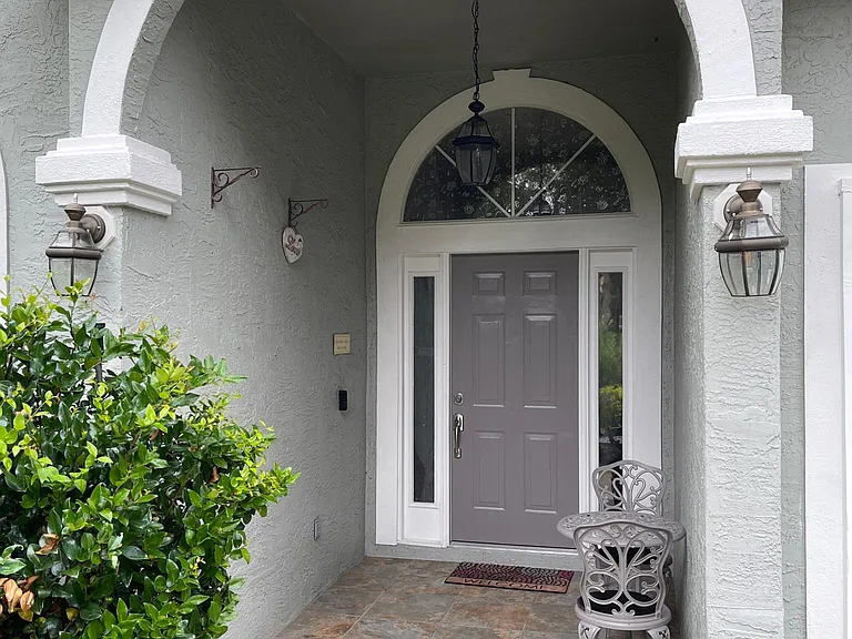 4019 Richmond Park Dr E — Photo 2