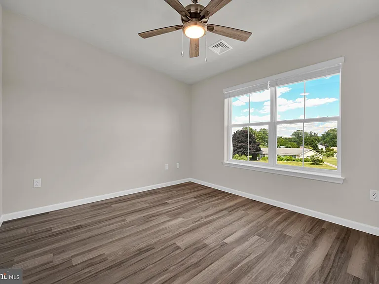 1000 Colby Ln #1101 — Photo 34