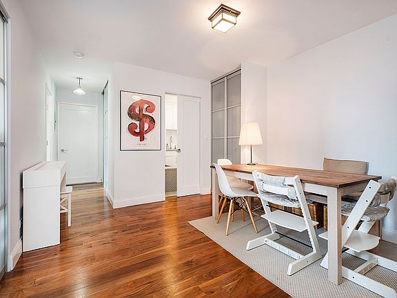 4th image of 322 W 57th St #18NP