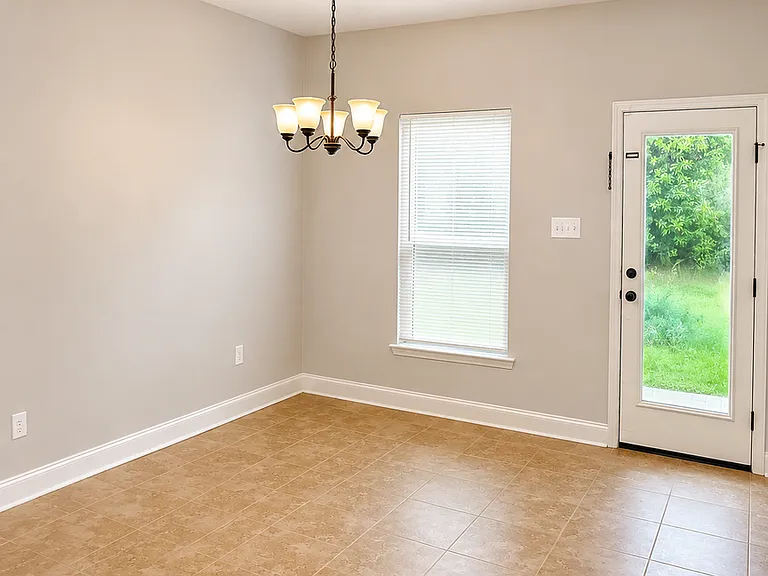 13870 Maddie Cir — Photo 4