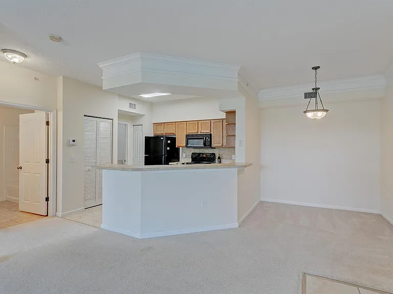 9303 Myrtlewood Cir W — Photo 14