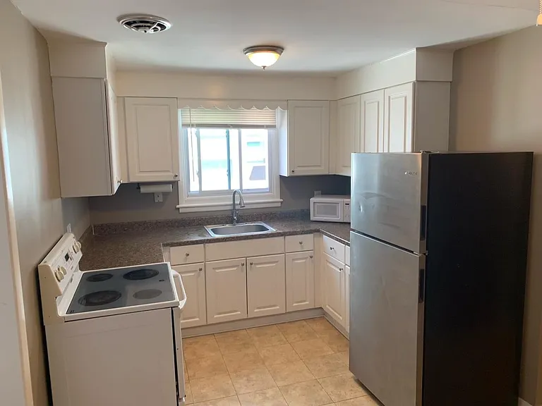 41 Circular Ave #41 — Photo 2