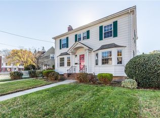 62 Beacon Cir, Cranston, RI 02910
