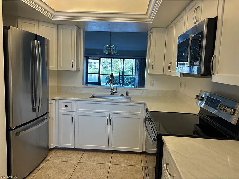 513 Lake Louise Cir #101 — Photo 7