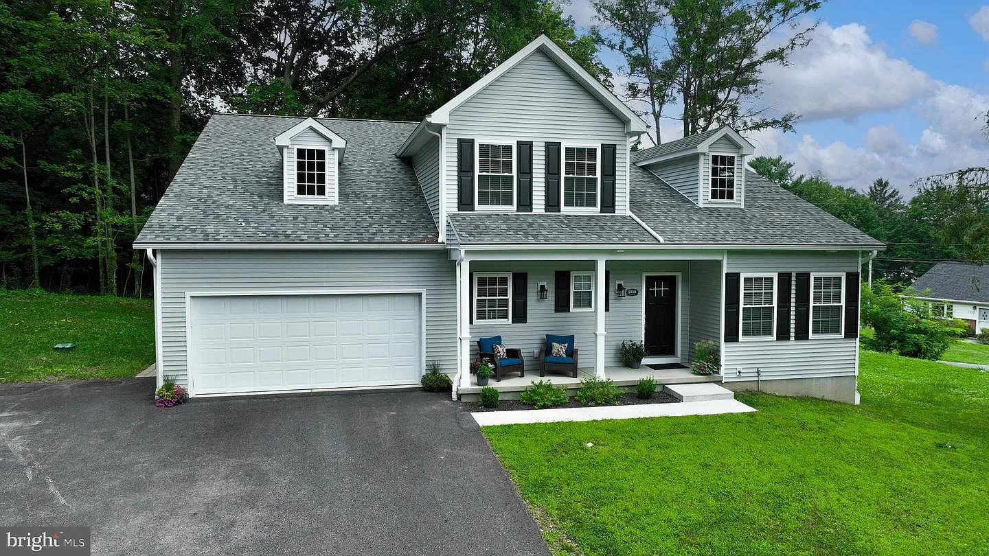 2312 Raleigh Dr photo 1