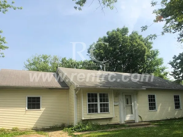 903 Southmoor Dr, Danville, IL 61832