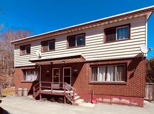 86 Williams Lake Rd #A-B, Halifax, NS B3P1T3