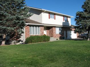 108 Treasure State Dr, Great Falls, MT 59404