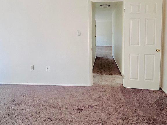 4th image of 5219 Newton St APT 102