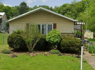 7093 Columbus Rd #1, Centerburg, OH 43011