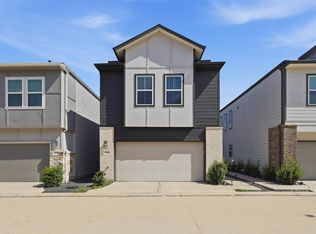 9946 Storehouse Dr, Houston, TX 77080