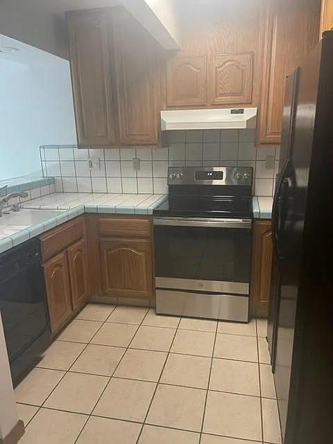 3008 Gera Dr — Photo 1