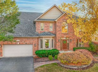 2336 Foxboro Ln, Naperville, IL