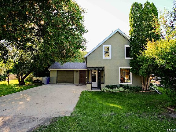 2nd image of 730 Colbourne Street