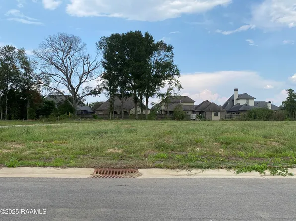 206 Leaning Oak Dr, Lafayette, LA 70508