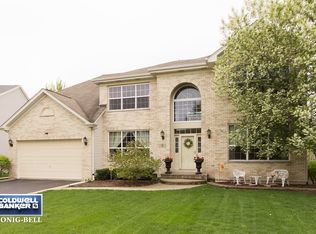 8 Fairfax Ct, Bolingbrook, IL 60490