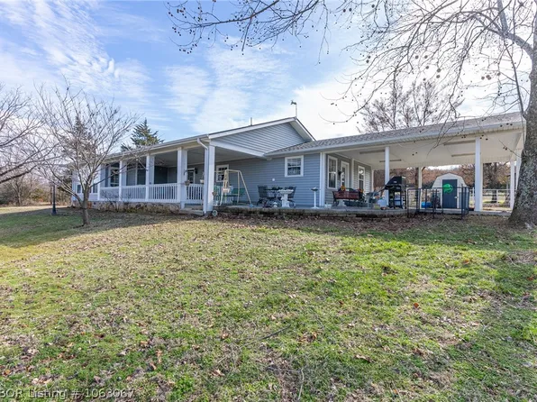 9152 Raymond Landtrip Rd, Mansfield, AR 72944
