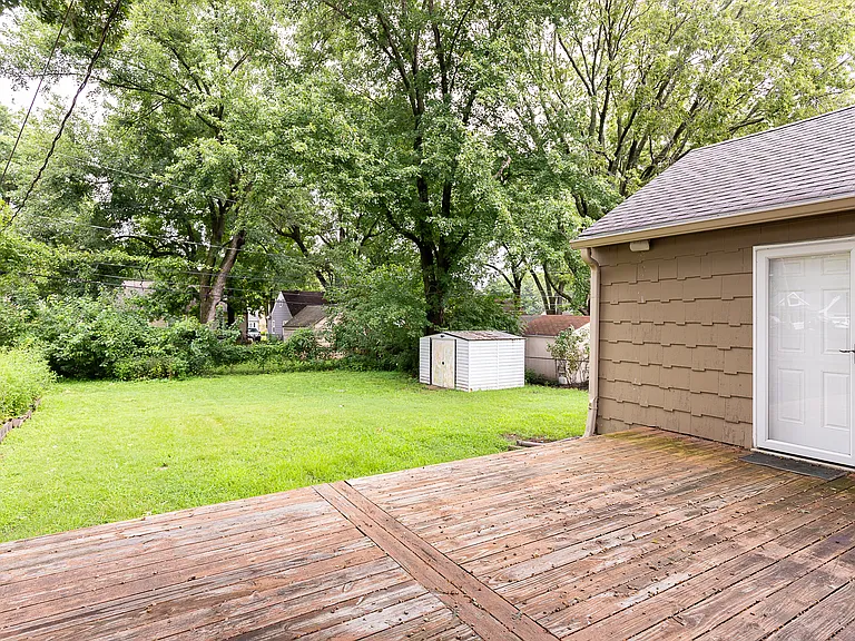 7915 Jarboe St — Photo 28