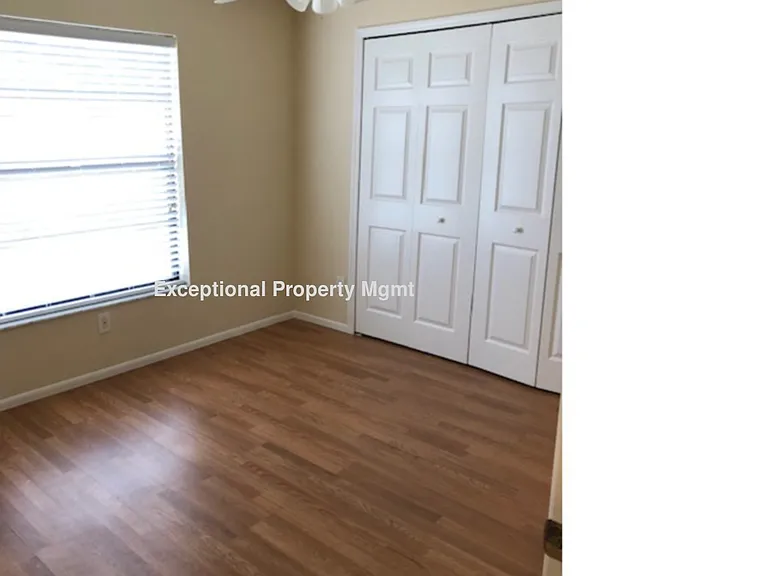 1715 SE 6th Ln — Photo 14