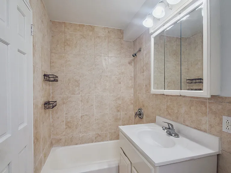 401 W 56th St #3M — Photo 7