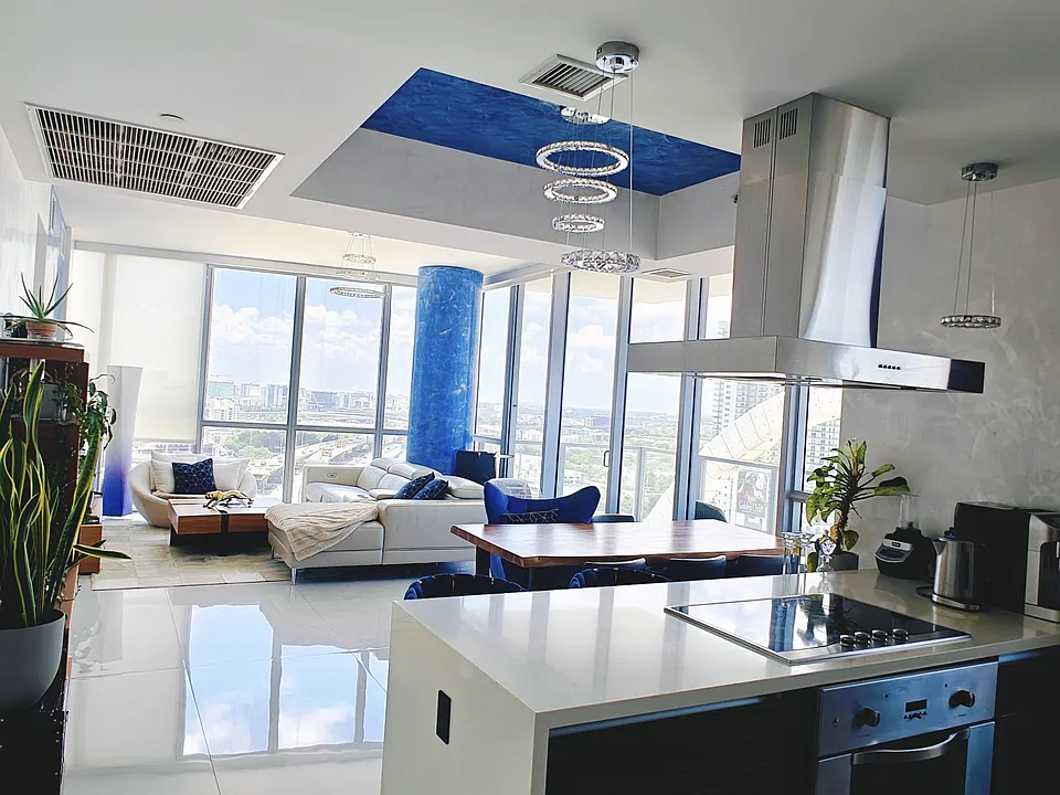 1100 Biscayne Blvd #2106